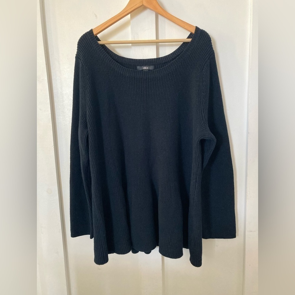 Ellos 2X navy blue pullover sweater subtle flared hem